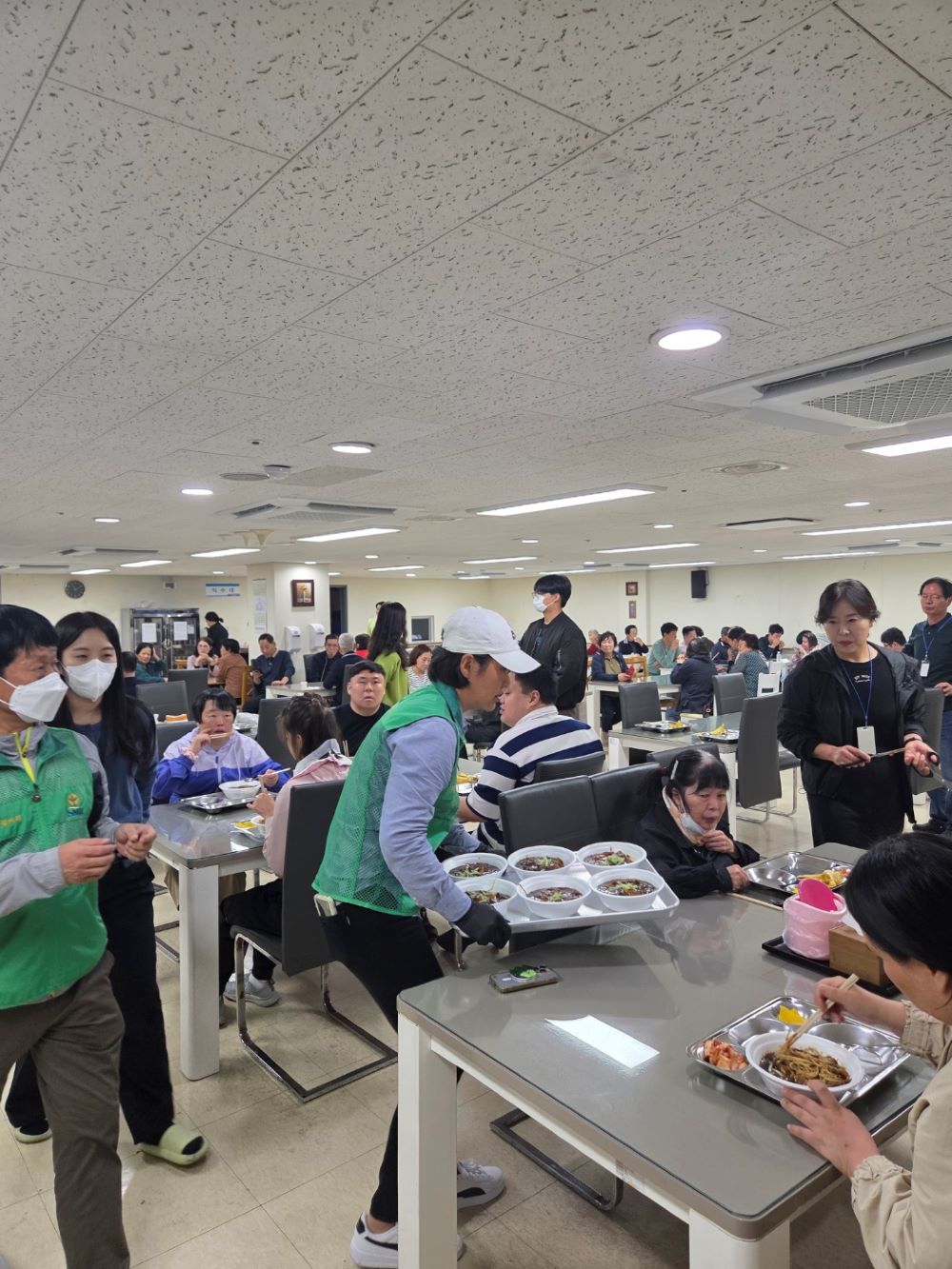 2026년 유성구장애인종합복지관 짜장면 나눔 행사 사진 7